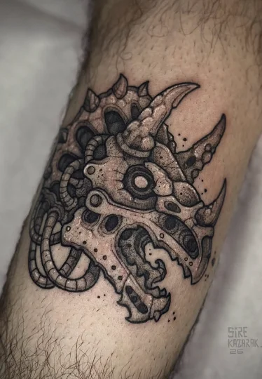 Tattoo cicatrisé IV — Surréalisme, sur la peau