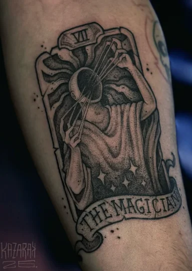 Tattoo cicatrisé VII — Hachures, sur la peau