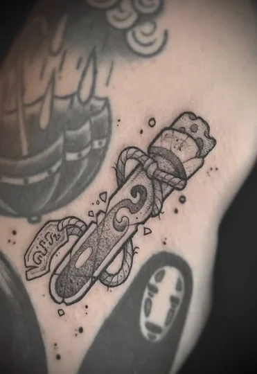 Tattoo cicatrisé X — Taille-douce, sur la peau