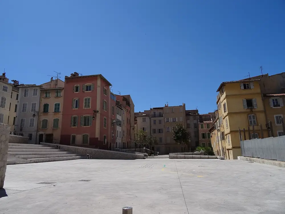 Une place du Panier
